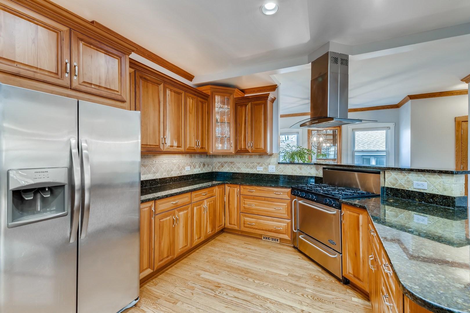 300 Addison Road Riverside, IL 60546 - Photo 9 of 28