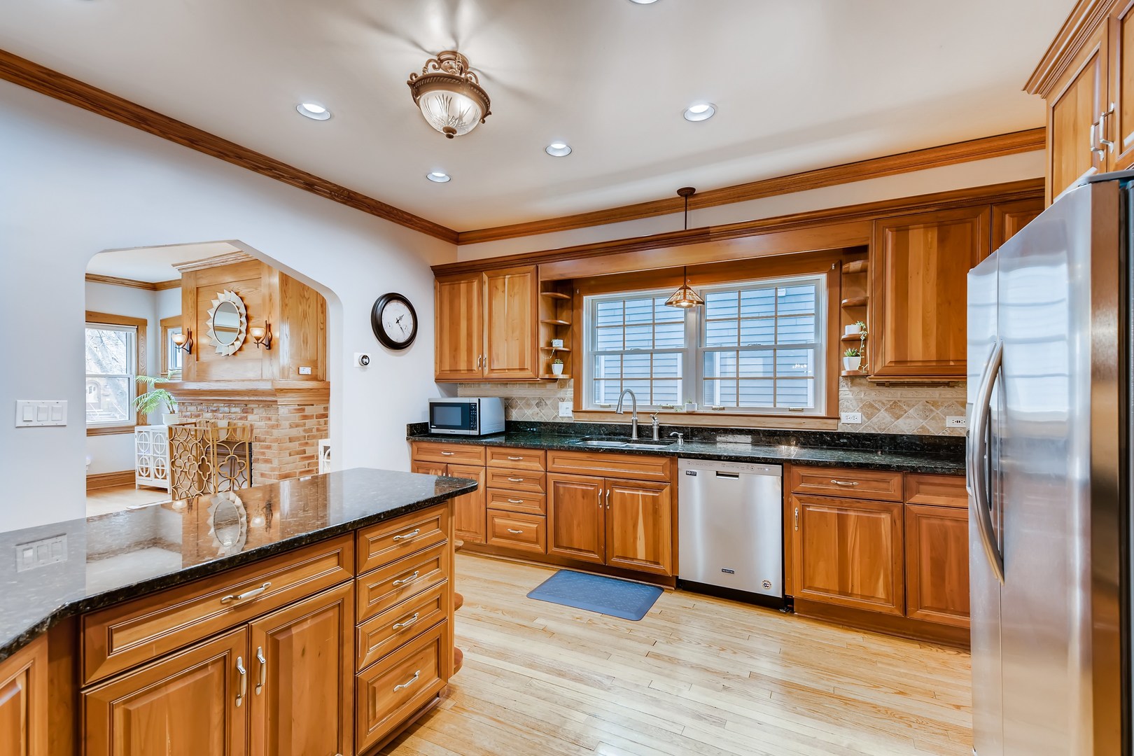 300 Addison Road Riverside, IL 60546 - Photo 10 of 28