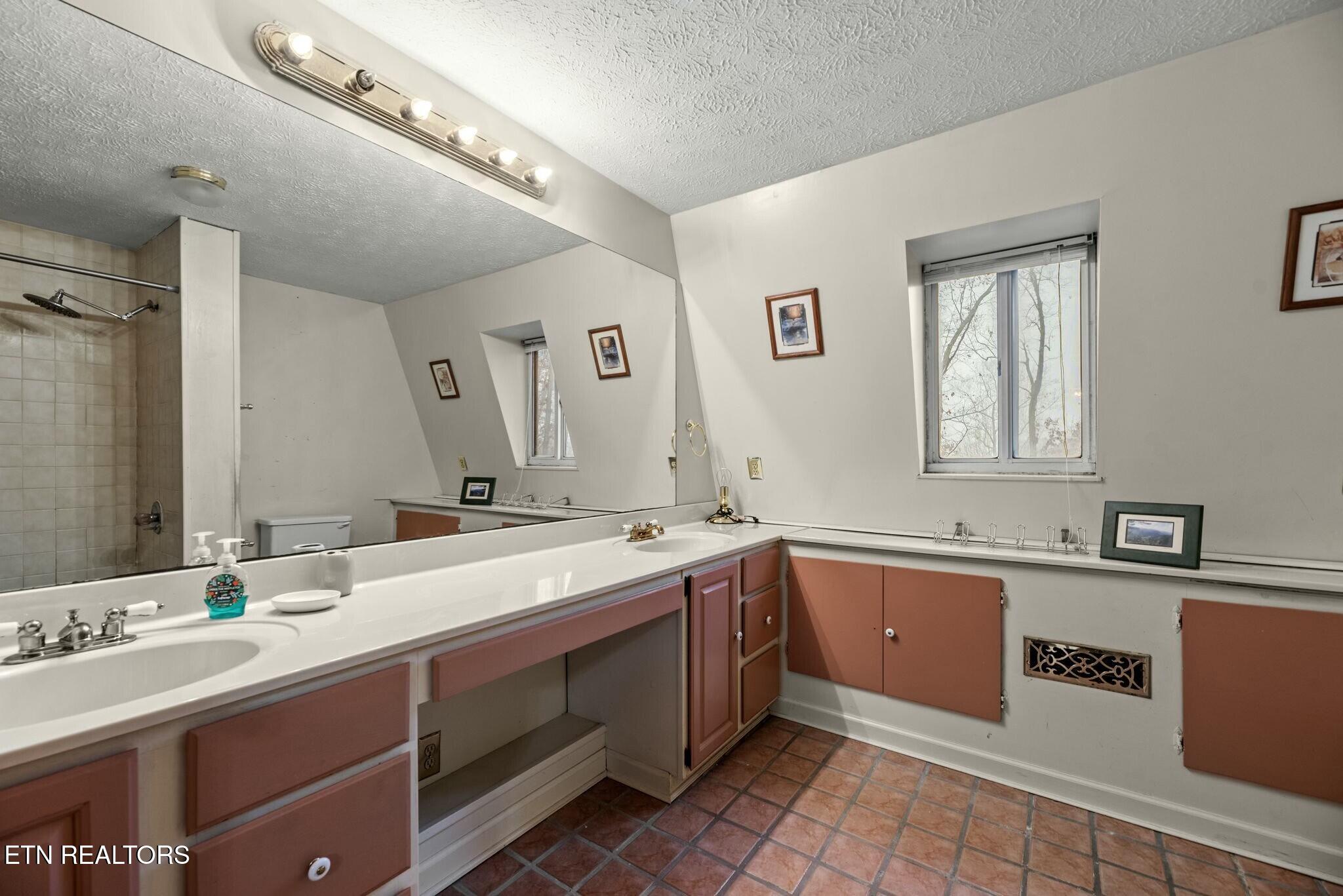 114 Loop Road Powell, TN 37849 - Photo 28 of 40 tempImagefU1s8z