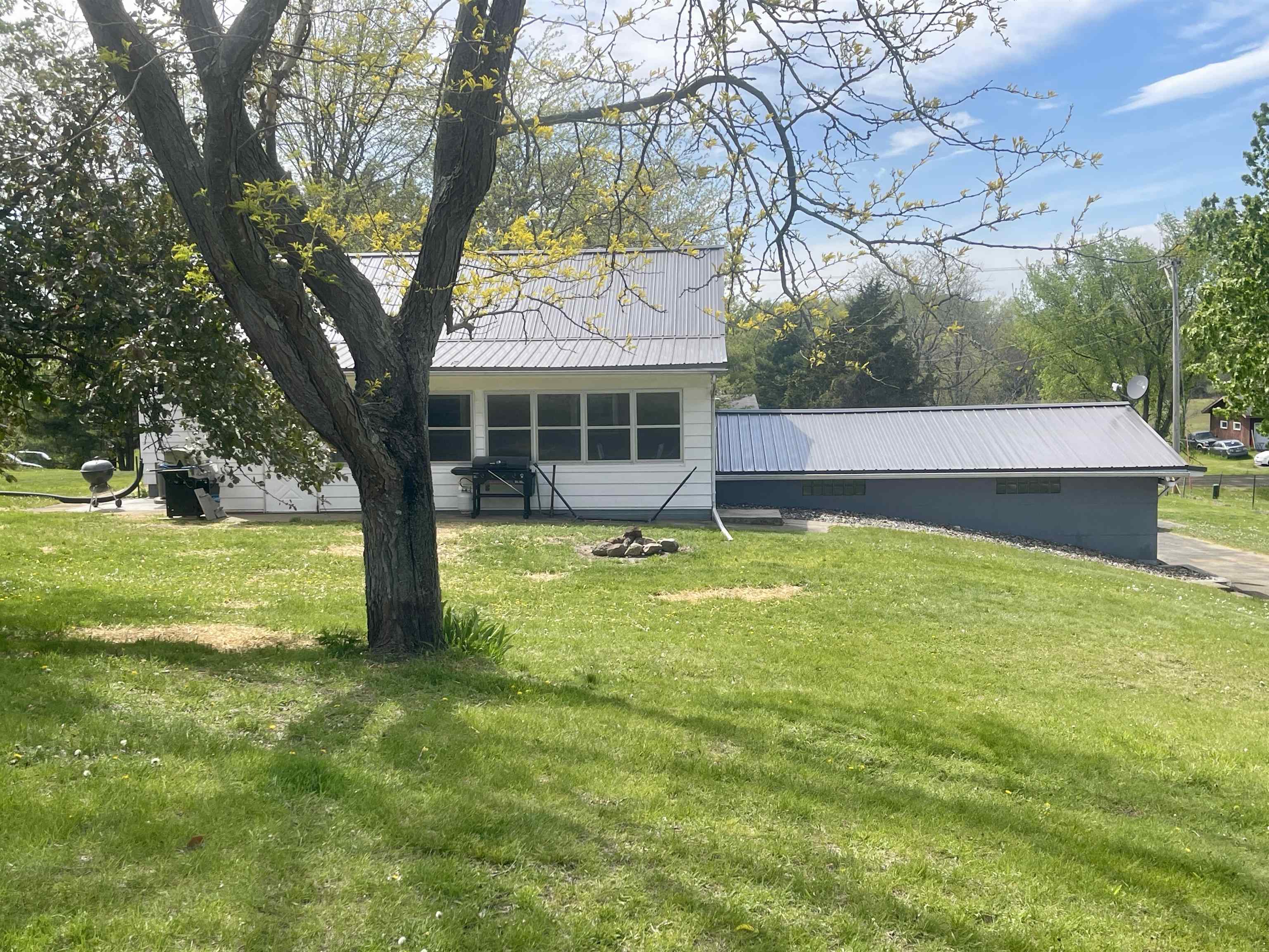 N5846 Dunning Road Pardeeville, WI 53954 - Photo 3 of 62