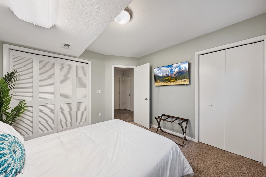 627 University Road Cleveland, OH 44113 - Photo 11 of 17 Gallery Image 11