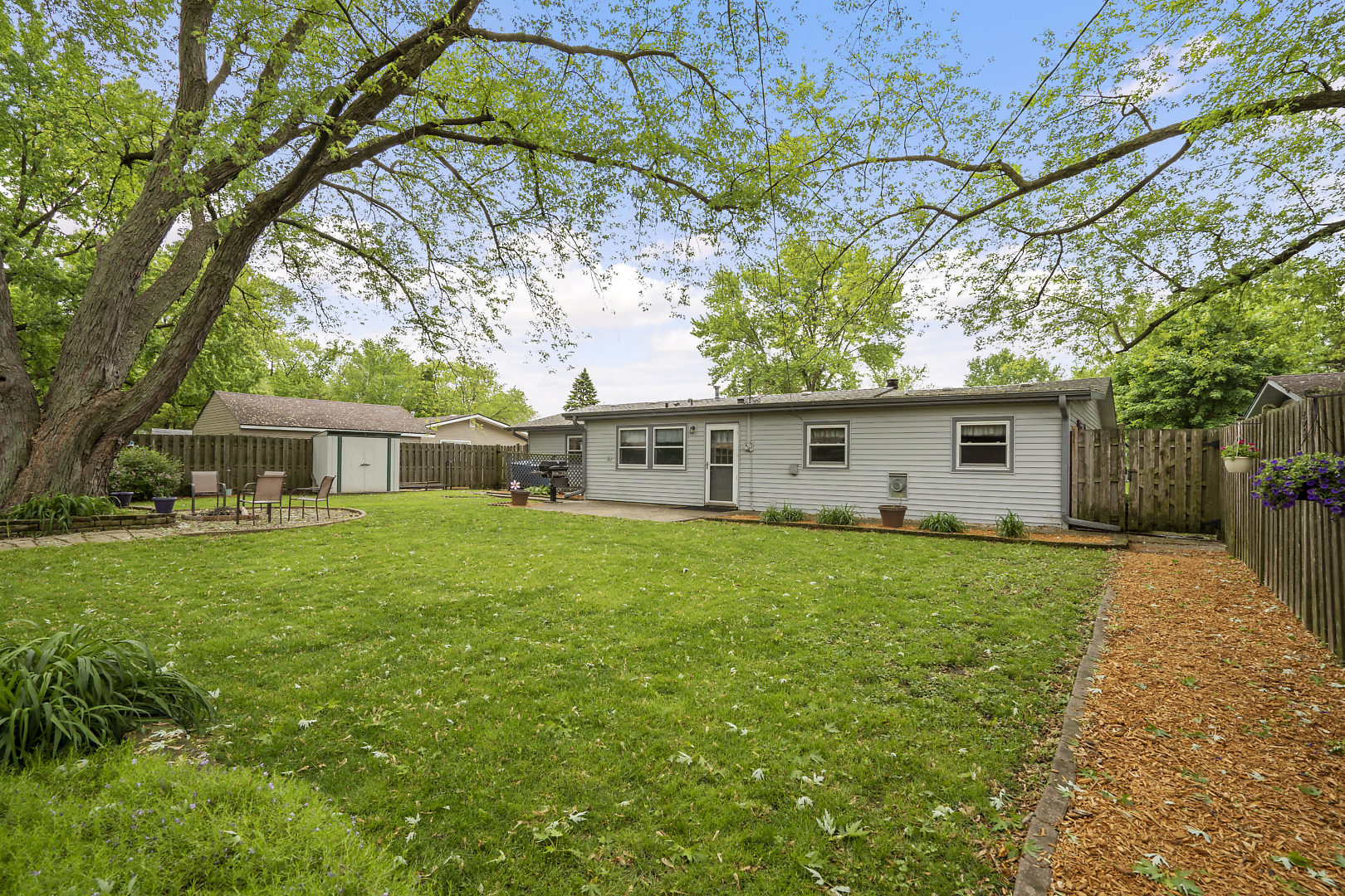 10 Durango Road Montgomery, IL 60538 - Photo 20 of 21 a view of a house with a back yard