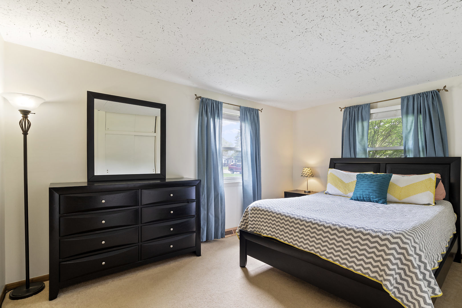 10 Durango Road Montgomery, IL 60538 - Photo 10 of 21 a bedroom with a bed and a window