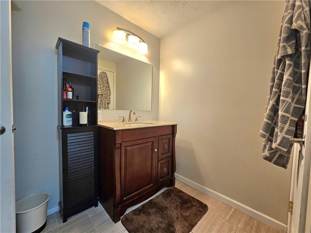 1849 Colleen Drive Irwin, PA 15642 - Photo 15 of 35