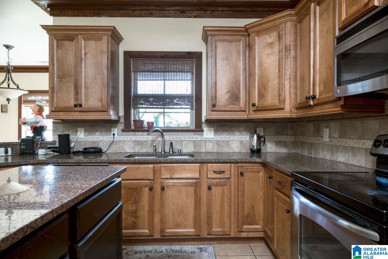 317 Lacey Avenue Alabaster, AL 35114 - Photo 16 of 34