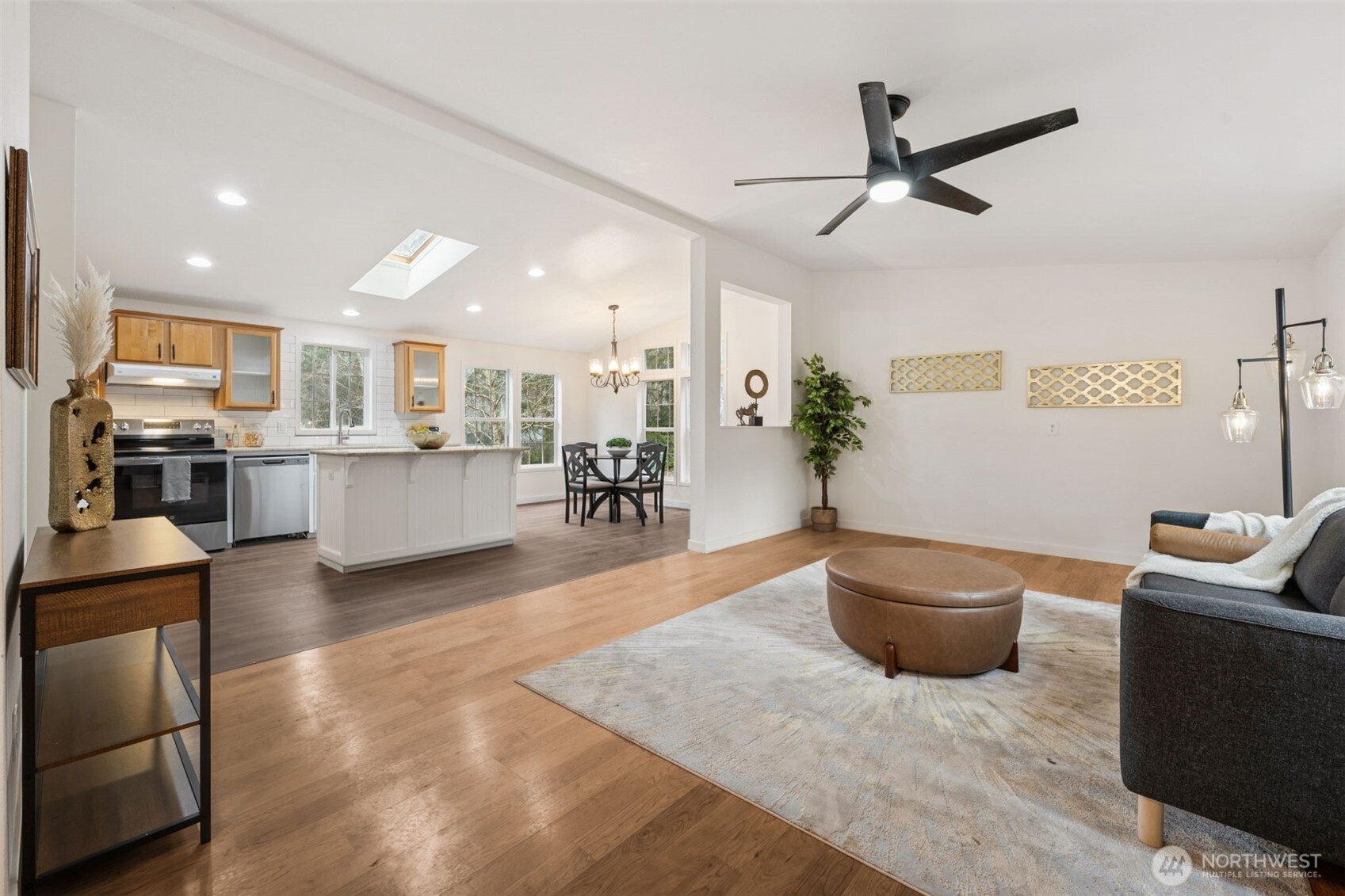 121 East Adam Lane Belfair, WA 98528 - Photo 6 of 32