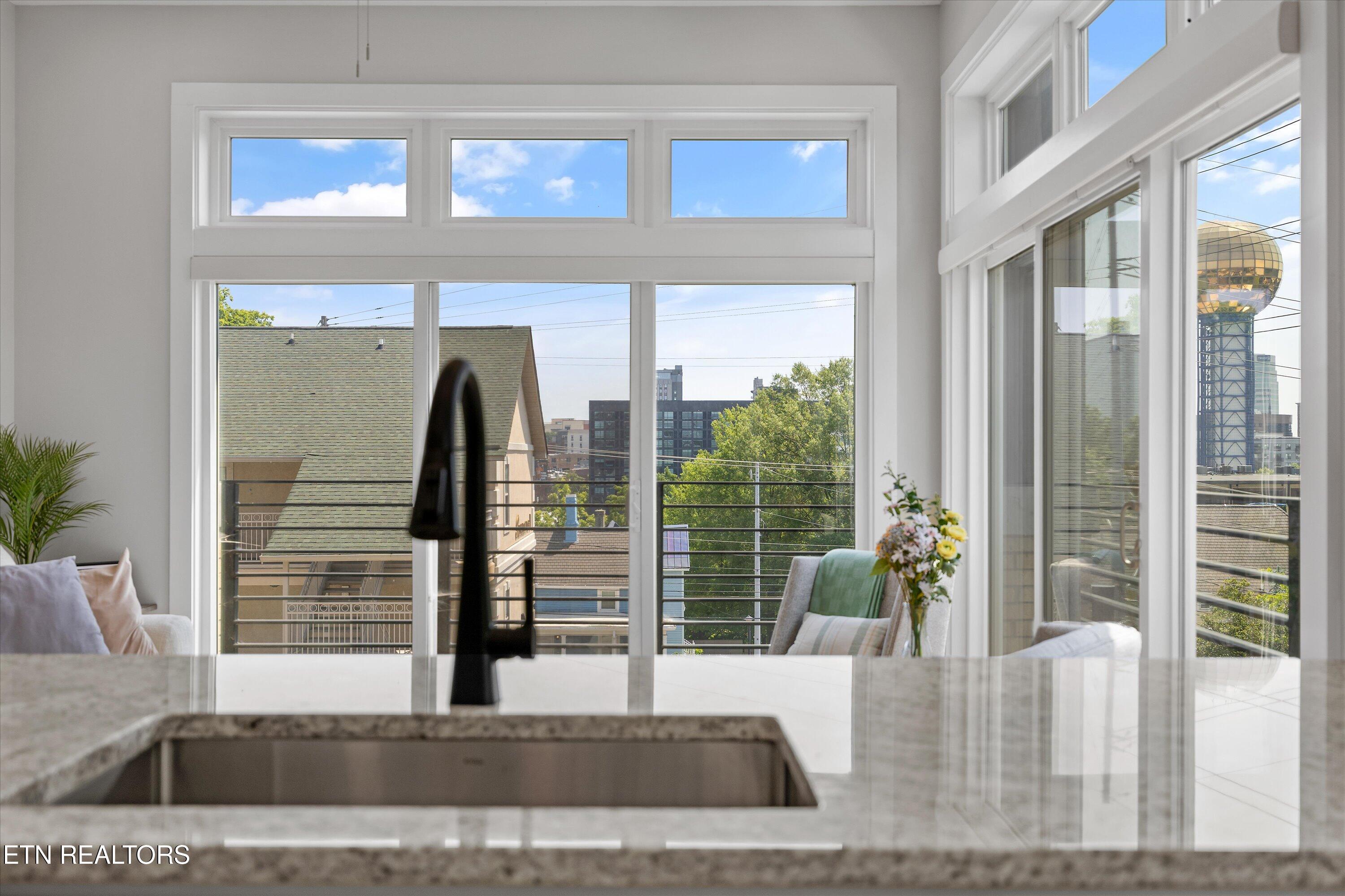 1117 Laurel Avenue, Unit 201 Knoxville, TN 37916 - Photo 11 of 40 10-1117 Laurel Ave Unit 20110