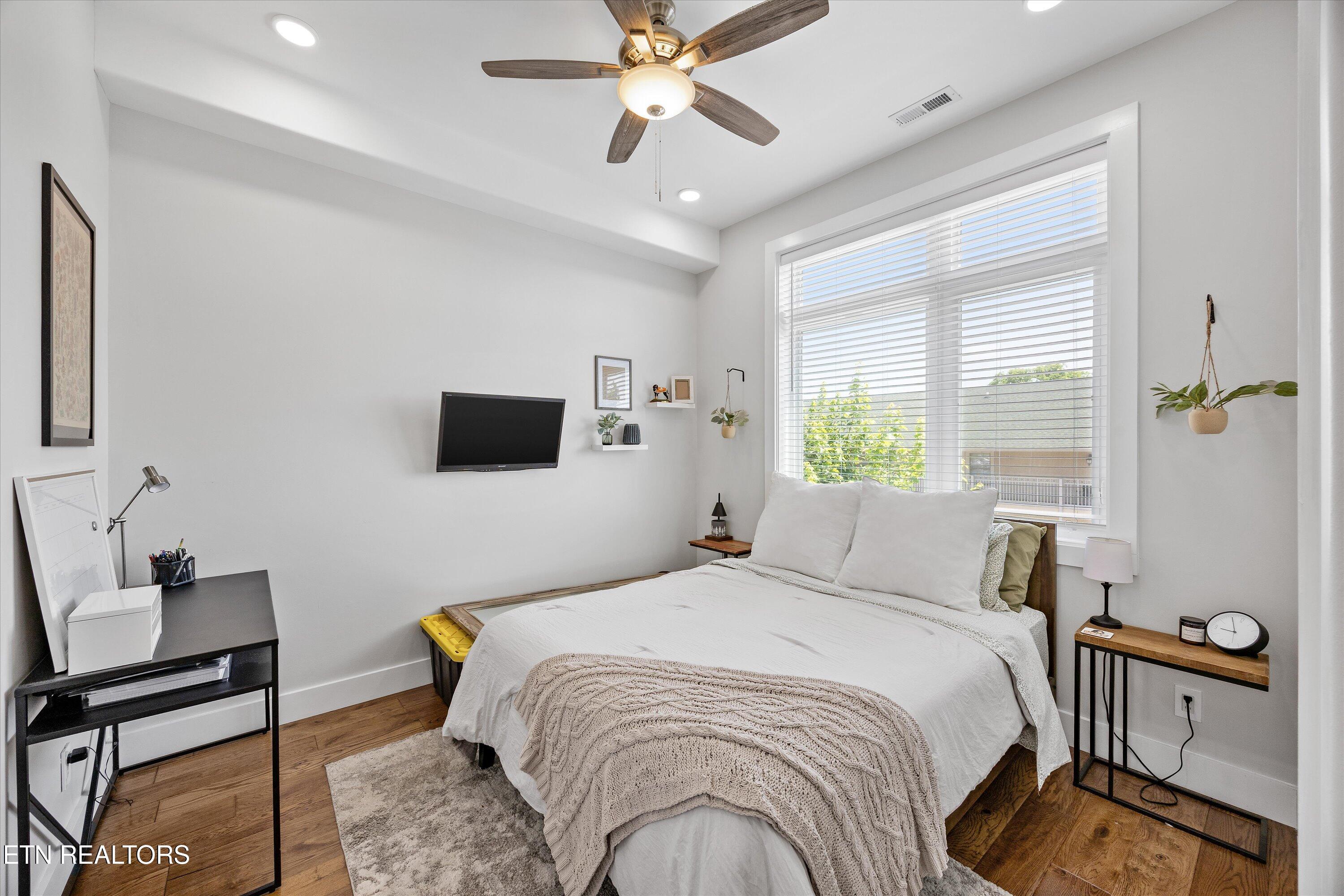 1117 Laurel Avenue, Unit 201 Knoxville, TN 37916 - Photo 25 of 40 24-1117 Laurel Ave Unit 20124