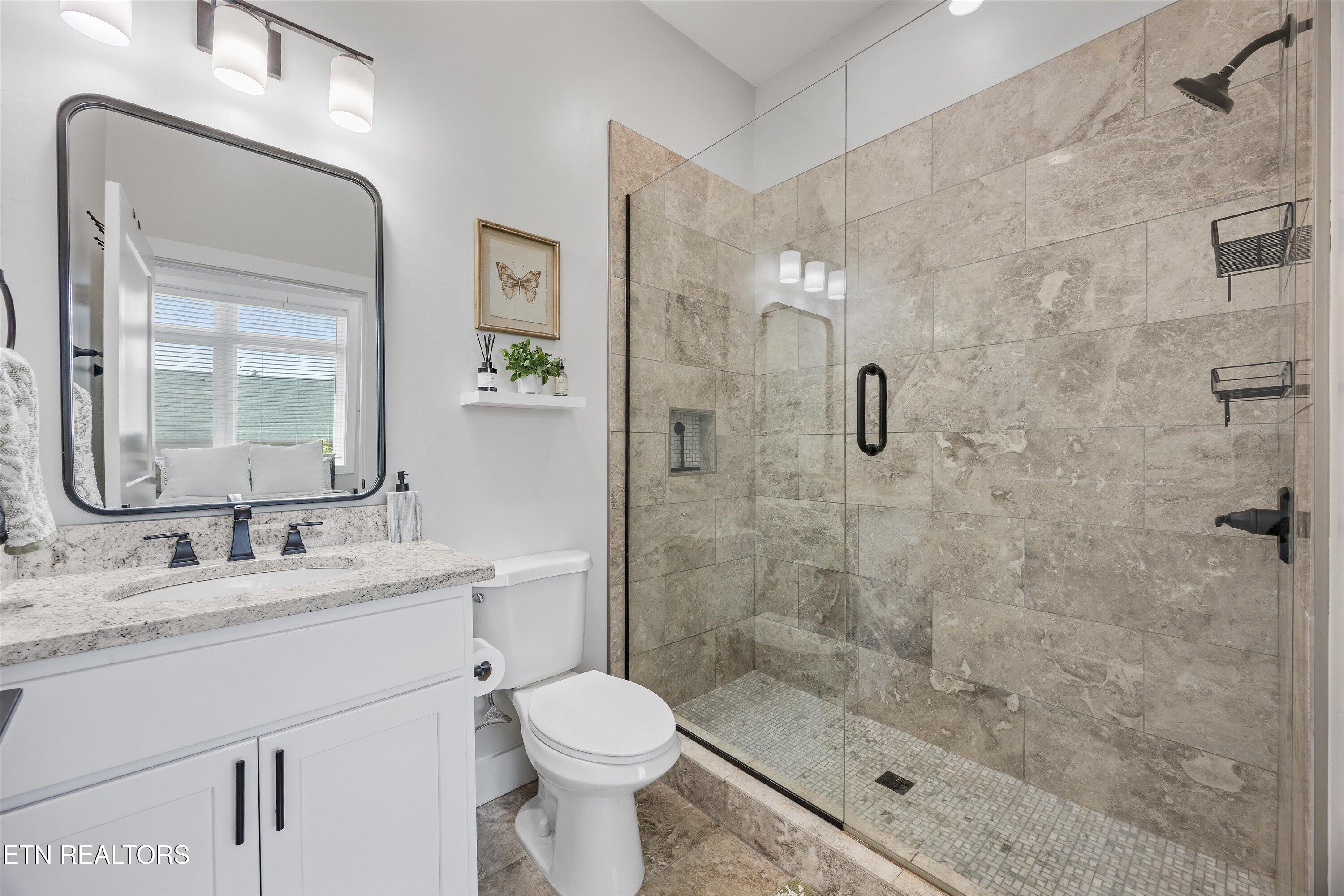 1117 Laurel Avenue, Unit 201 Knoxville, TN 37916 - Photo 27 of 40 26-1117 Laurel Ave Unit 20126