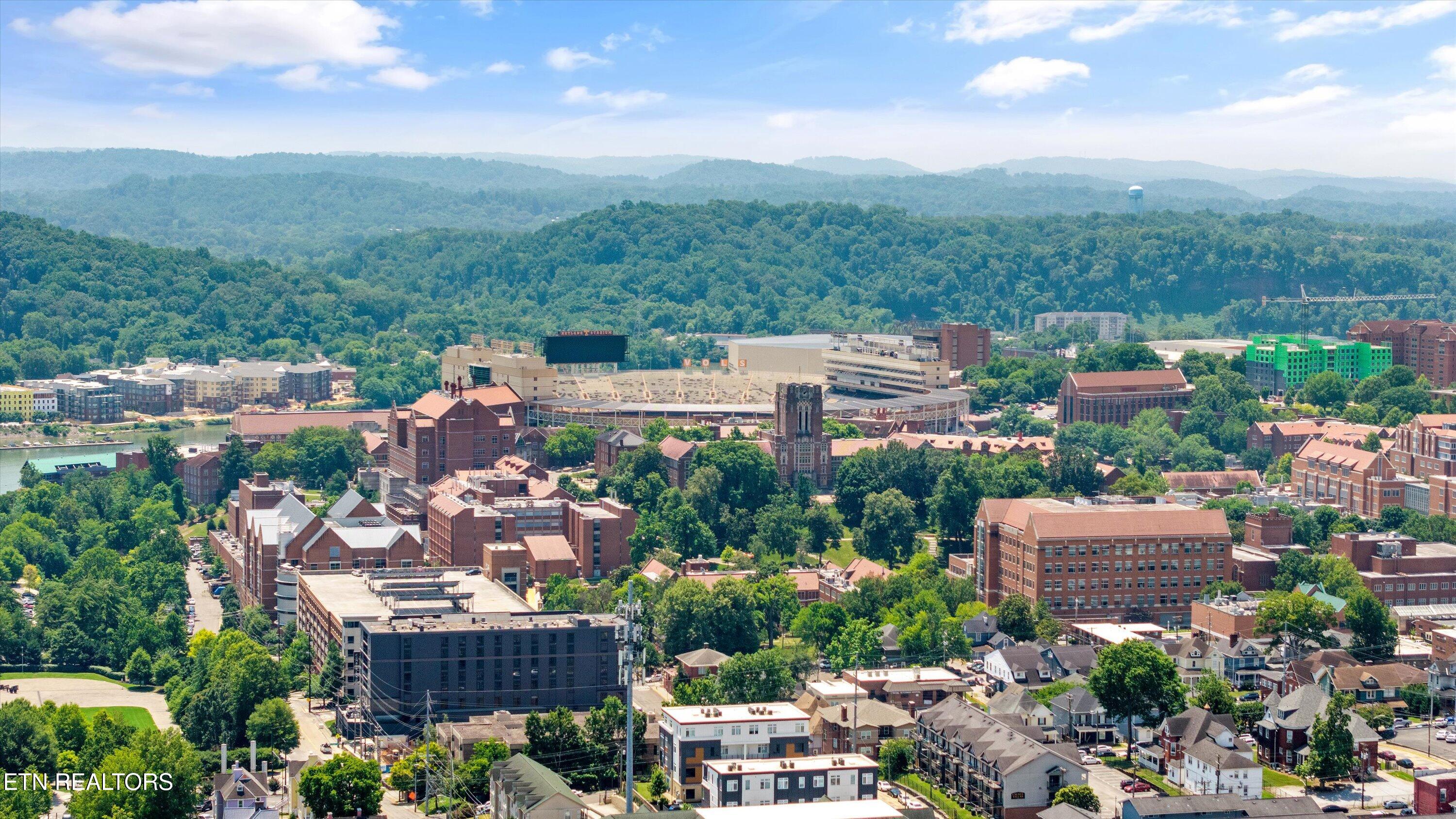 1117 Laurel Avenue, Unit 201 Knoxville, TN 37916 - Photo 39 of 40 39-1117 Laurel Ave Unit 20139