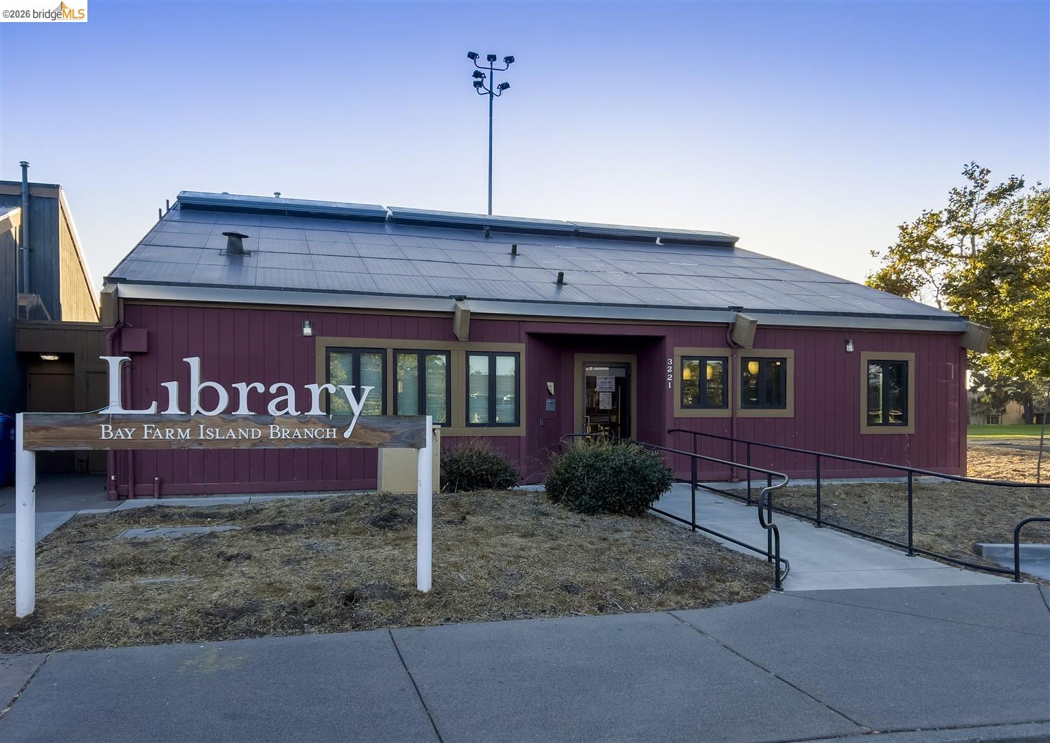 806 Ironwood Road Alameda, CA 94502 - Photo 42 of 52