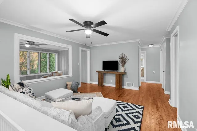 $389,900 | 777 25th Ave Court, Moline, IL 61265