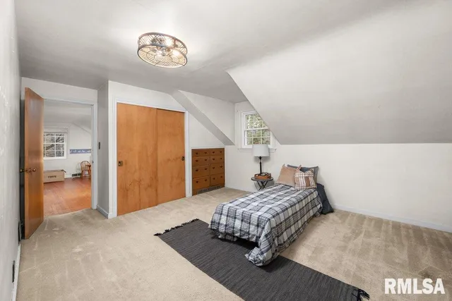 $389,900 | 777 25th Ave Court, Moline, IL 61265