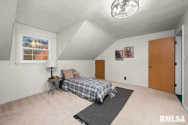 $389,900 | 777 25th Ave Court, Moline, IL 61265