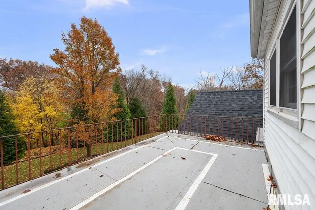 $389,900 | 777 25th Ave Court, Moline, IL 61265