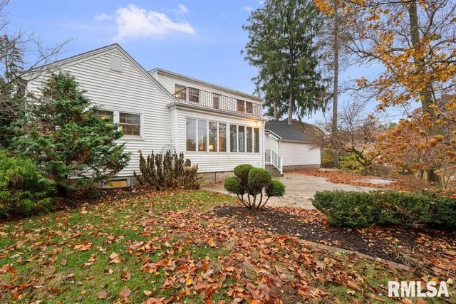 $389,900 | 777 25th Ave Court, Moline, IL 61265