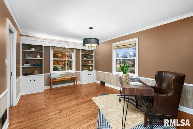 $389,900 | 777 25th Ave Court, Moline, IL 61265