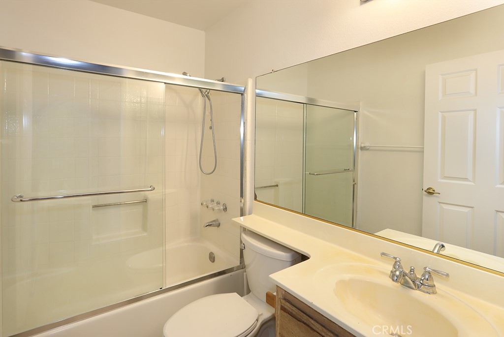 8032 Rose Street, Unit 13 Paramount, CA 90723 - Photo 24 of 31