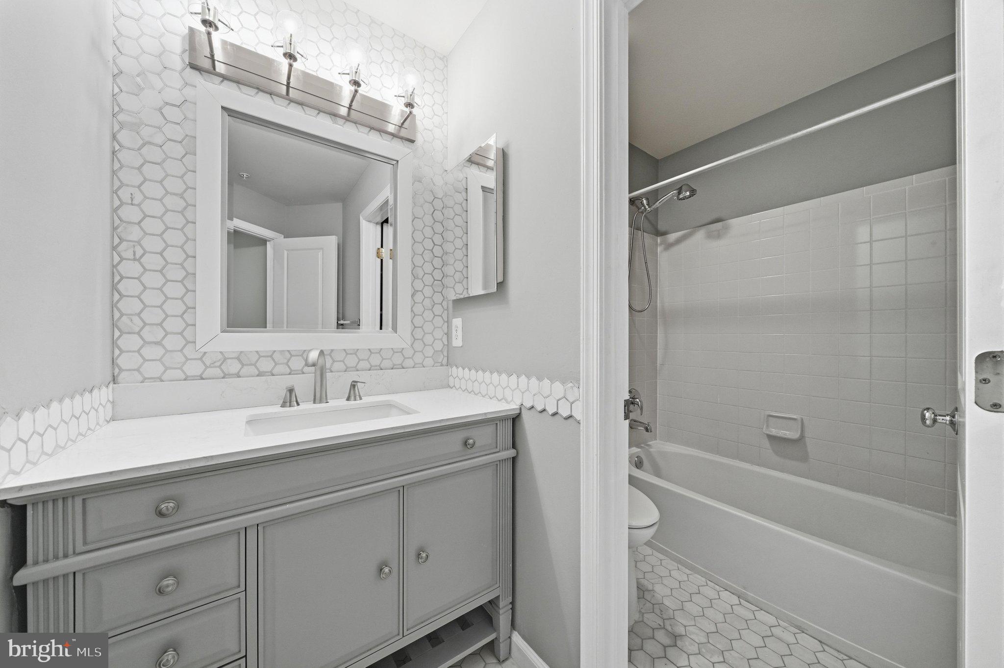 13131 Clarksburg Square Road Clarksburg, MD 20871 - Photo 34 of 61 Hall Bathroom