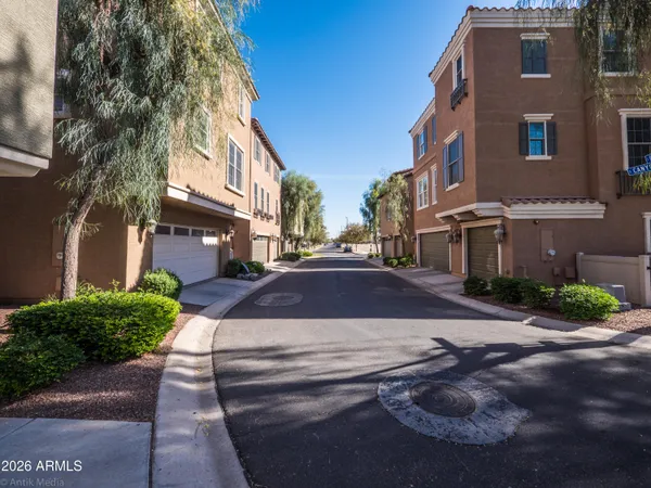 $3,495 | 1628 East Canyon Creek Drive, Gilbert, AZ 85295