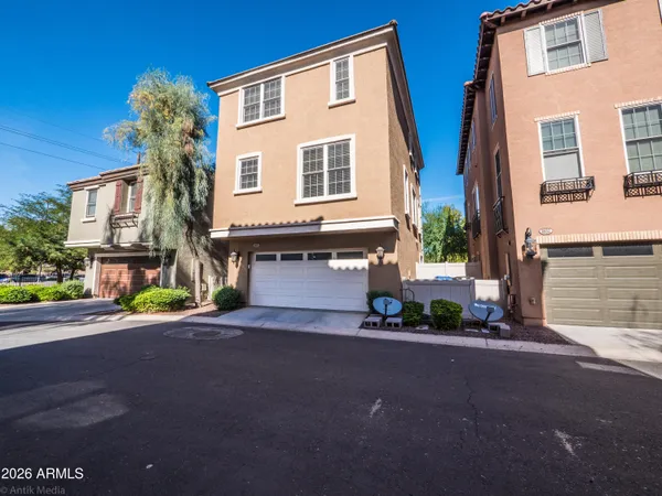 $3,495 | 1628 East Canyon Creek Drive, Gilbert, AZ 85295