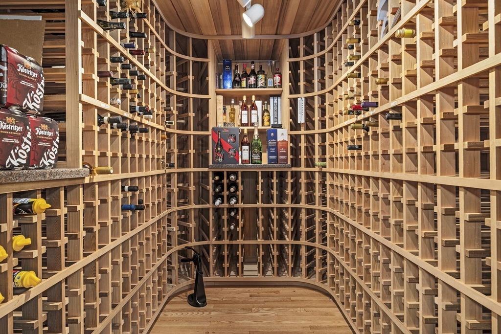 58 The Hacking Circle Mashpee, MA 02649 - Photo 23 of 37 a view of a balcony