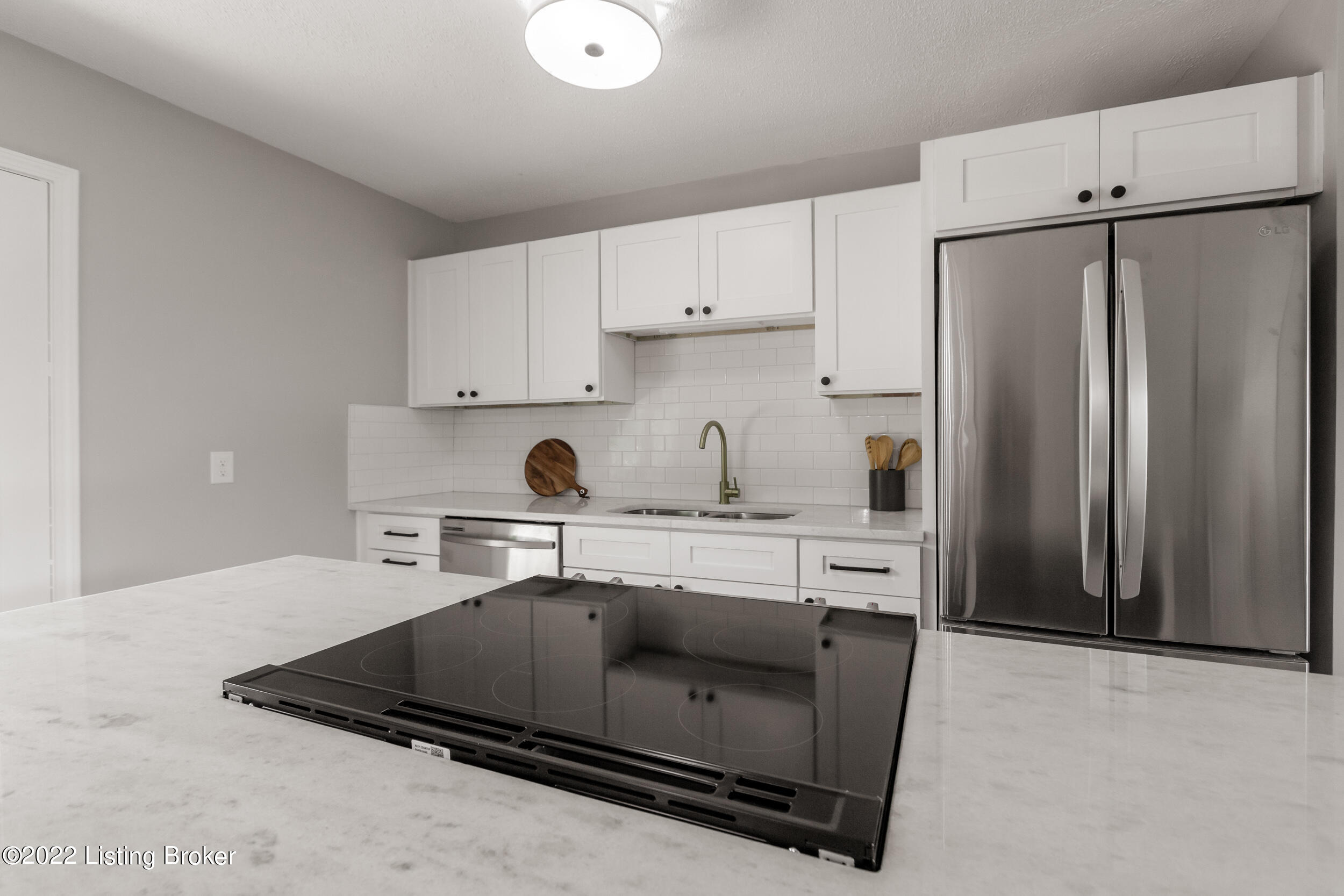 572 Gates Road Elizabethtown, KY 42701 - Photo 17 of 45 new stainless appliances & quartz counters
