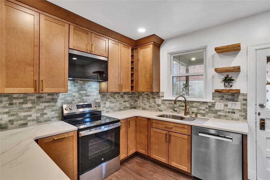 180 Richbarn Road Pittsburgh, PA 15212 - Photo 2 of 22 Gallery Image 2