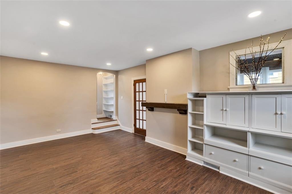 180 Richbarn Road Pittsburgh, PA 15212 - Photo 8 of 22 Gallery Image 8