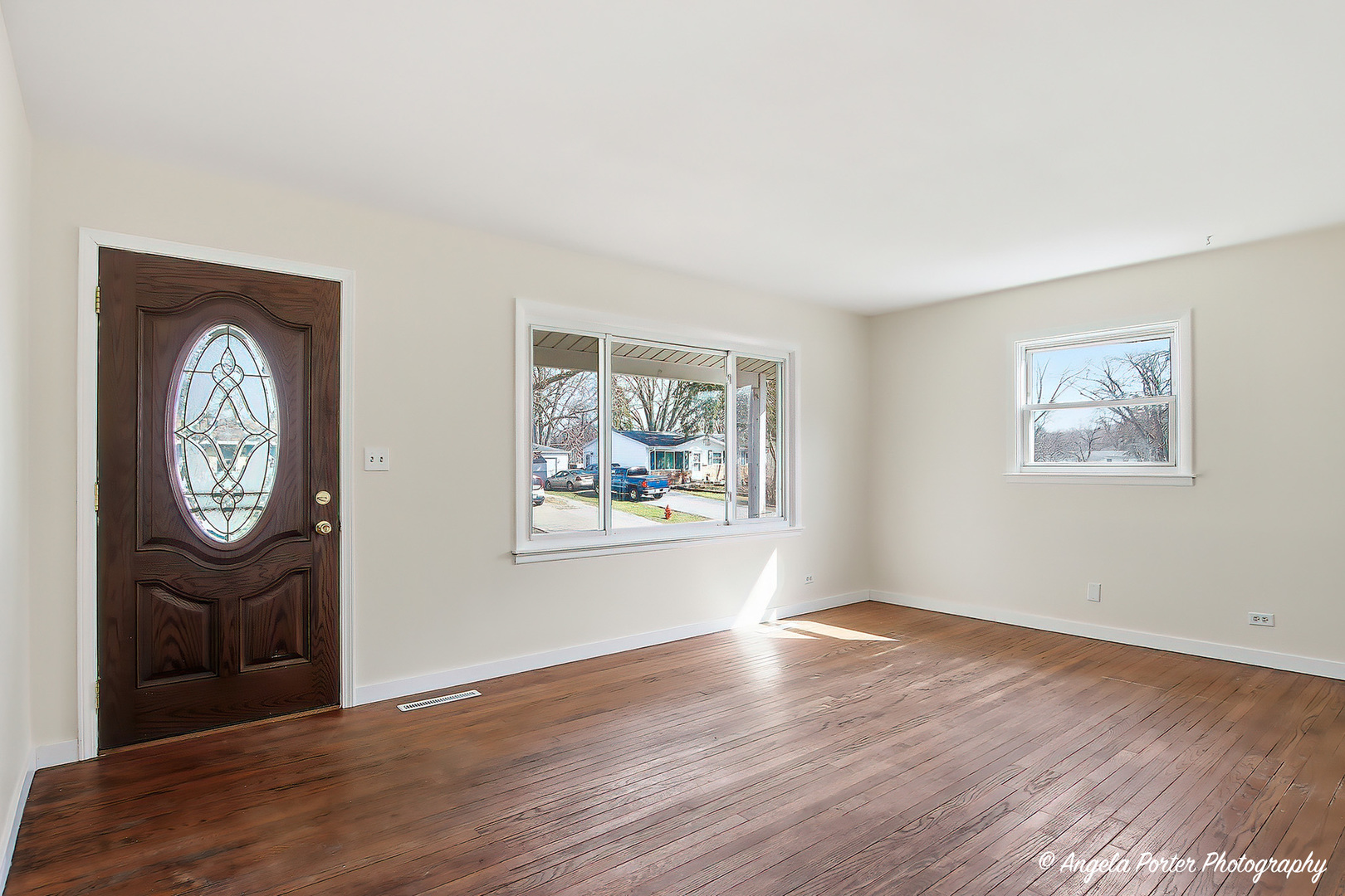 365 Willow Road Wauconda, IL 60084 - Photo 2 of 24 Gallery Image 2