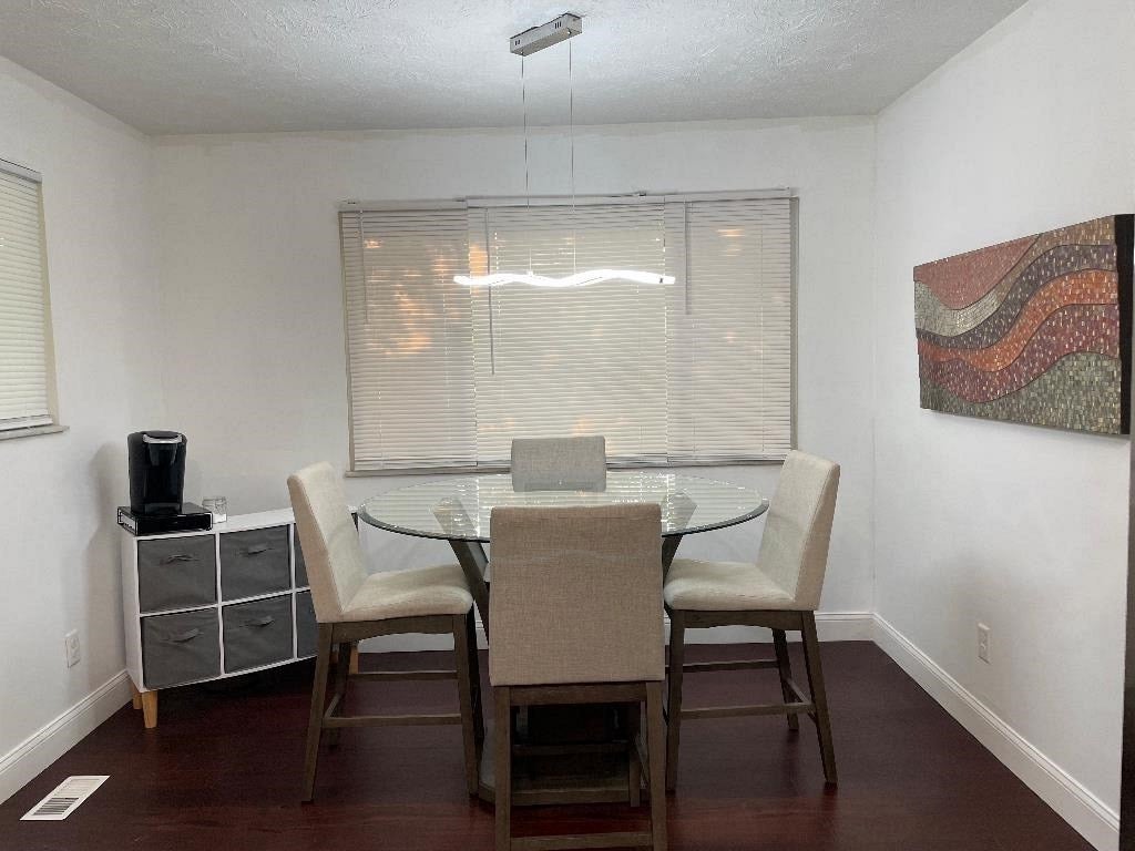 4749 Spring Road Huntington, WV 25705 - Photo 6 of 16 Gallery Image 6