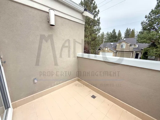 $2,900 | 1816 South Viewcrest Lane, Spokane, WA 99212