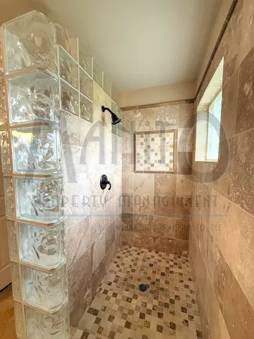 $2,900 | 1816 South Viewcrest Lane, Spokane, WA 99212