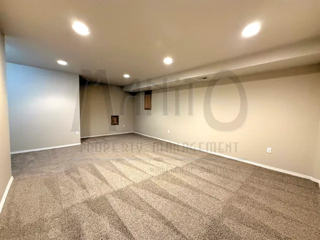 $2,900 | 1816 South Viewcrest Lane, Spokane, WA 99212