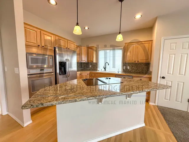 $2,900 | 1816 South Viewcrest Lane, Spokane, WA 99212