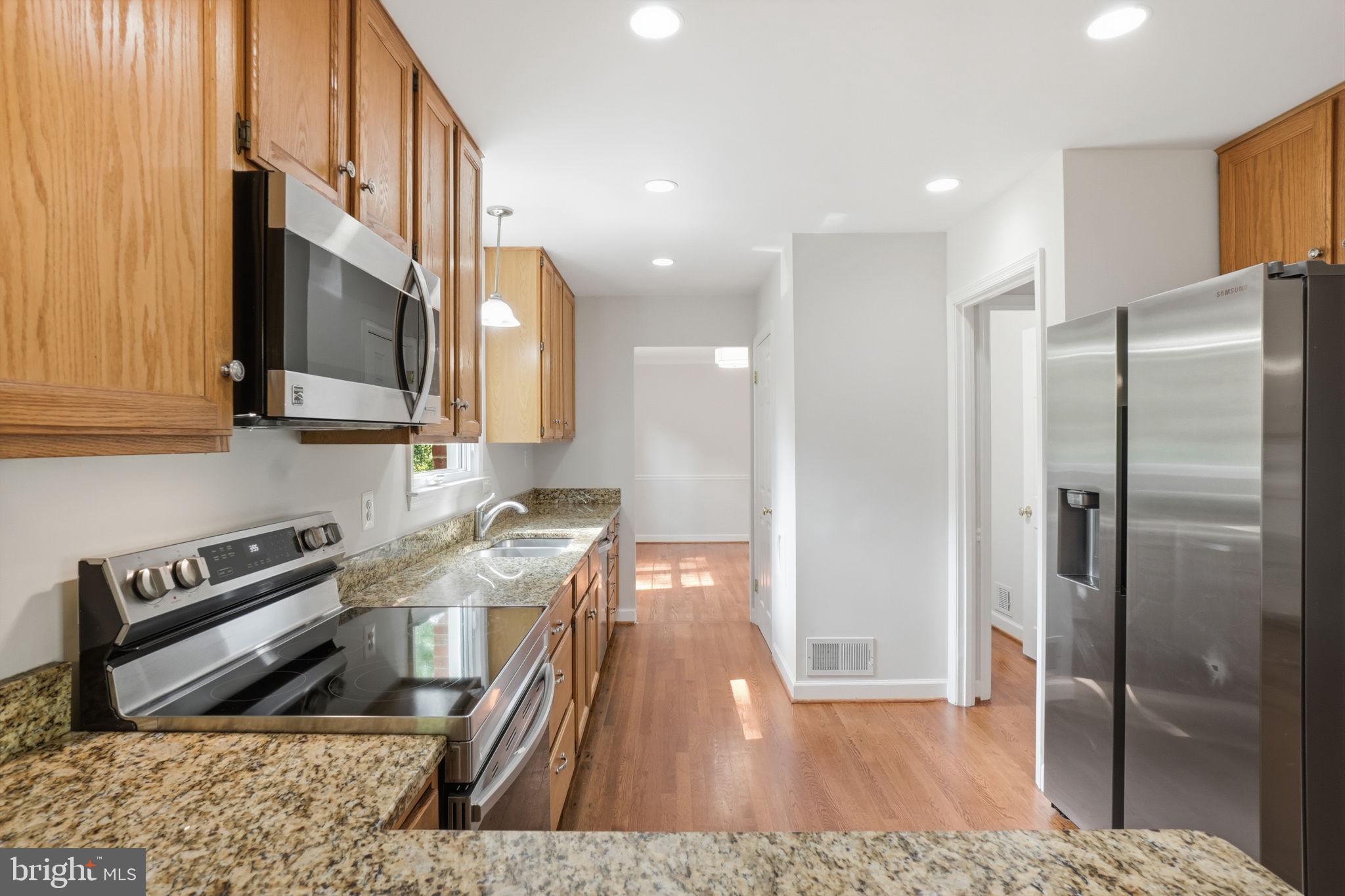 7216 Reservation Drive Springfield, VA 22153 - Photo 11 of 52