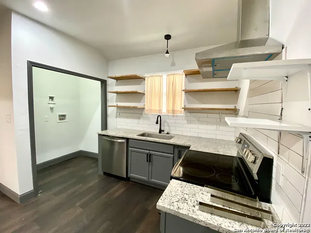 $1,650 | 828 Dakota Street, San Antonio, TX 78203