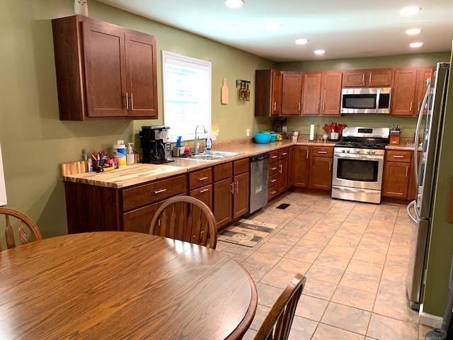 1514 Sunset Drive Rochester, IN 46975 - Photo 3 of 21 Gallery Image 3