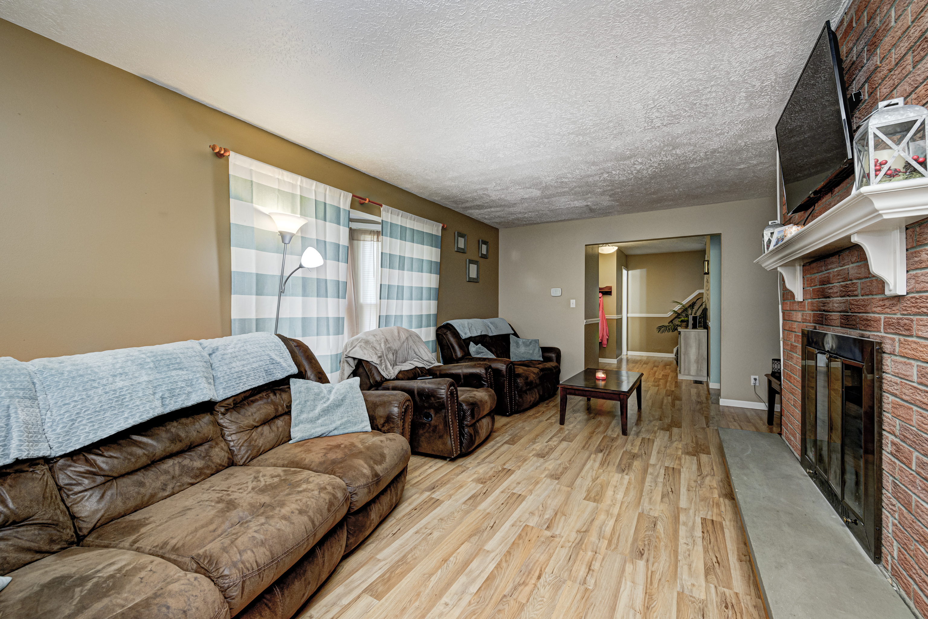 7846 Mann Road Indianapolis, IN 46221 - Photo 4 of 31