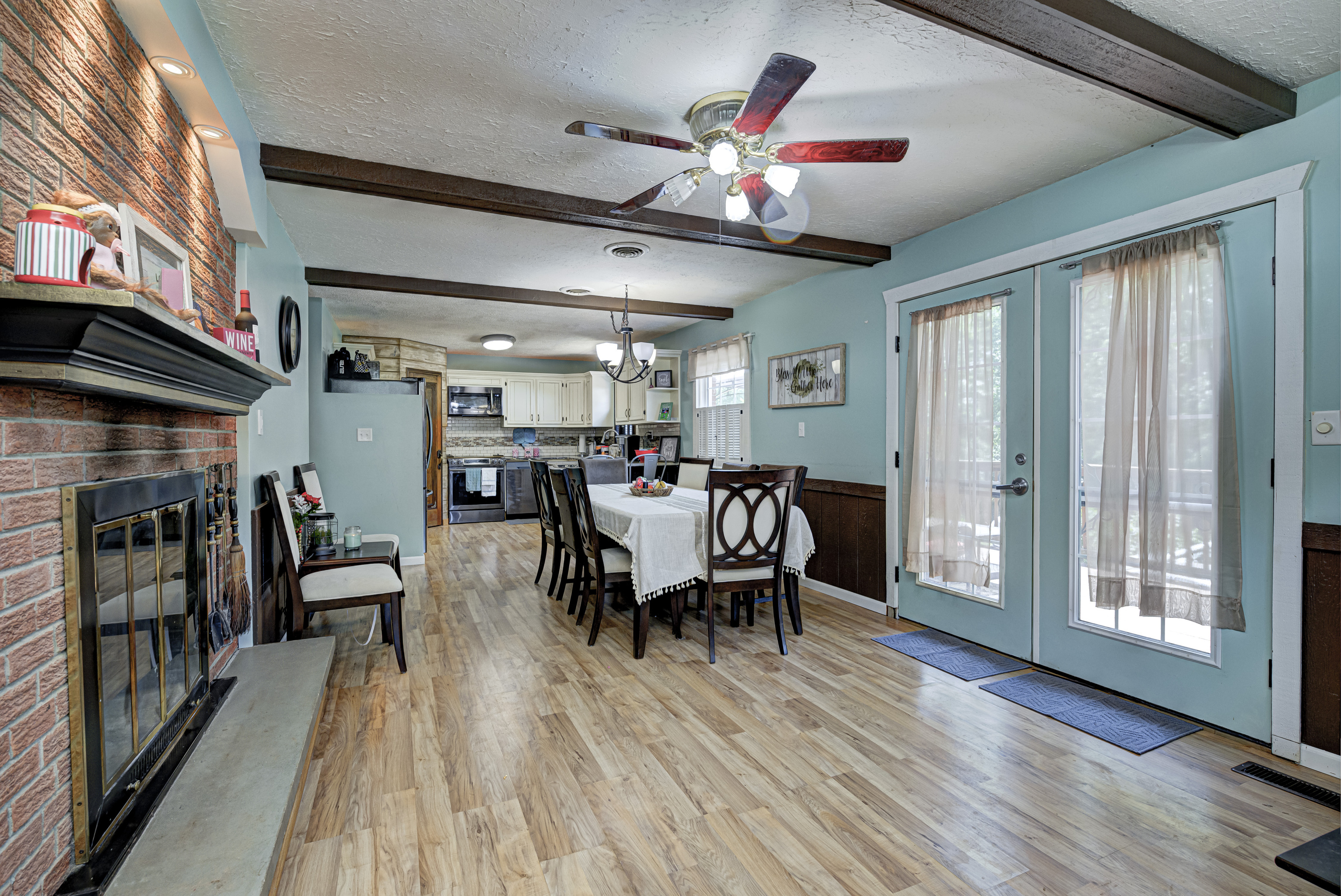 7846 Mann Road Indianapolis, IN 46221 - Photo 5 of 31