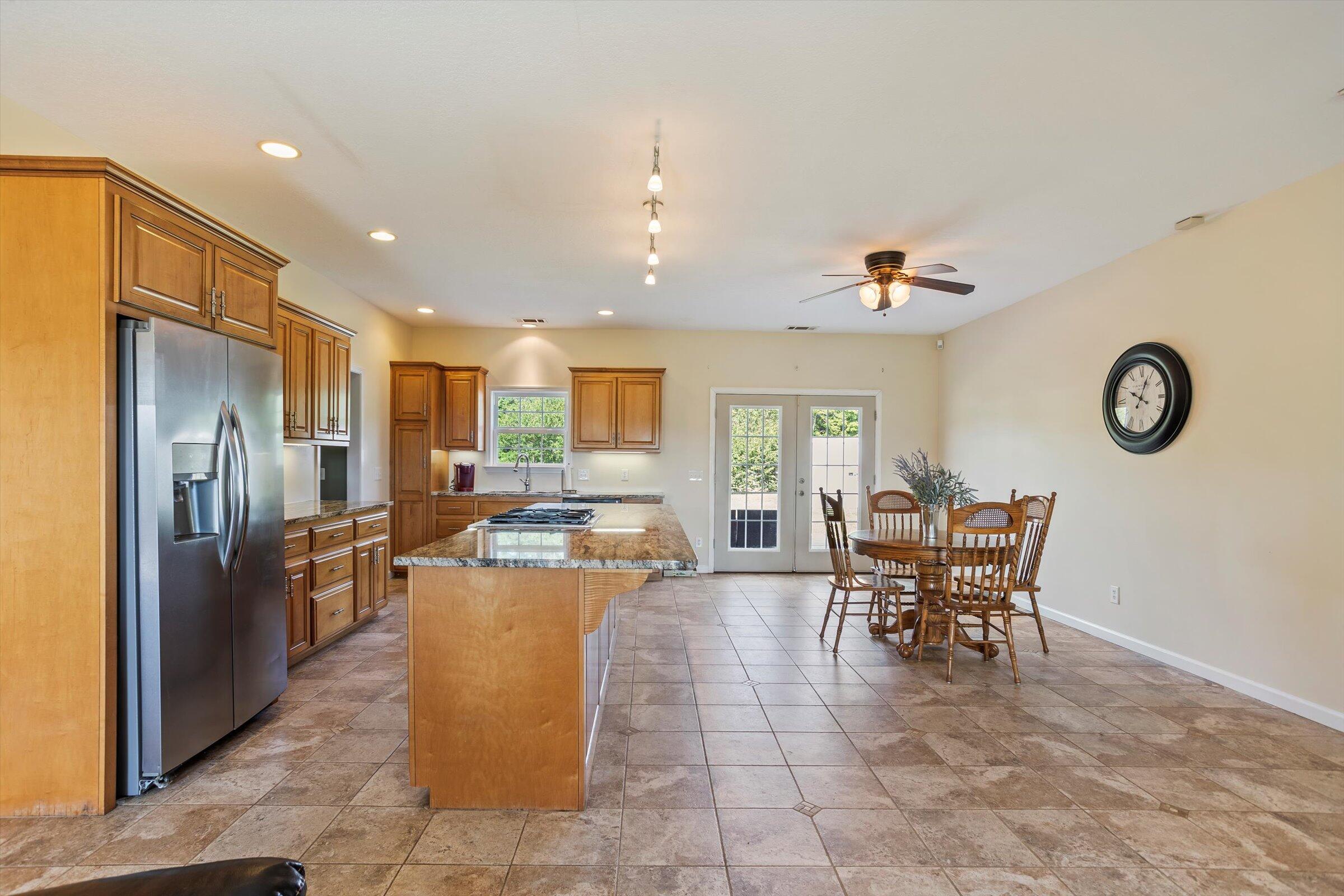 155 Jaywood Road Williston, SC 29853 - Photo 10 of 64