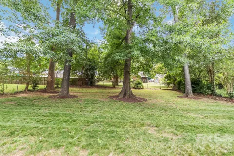 $375,000 | 3526 Stonehaven Drive, Charlotte, NC 28215