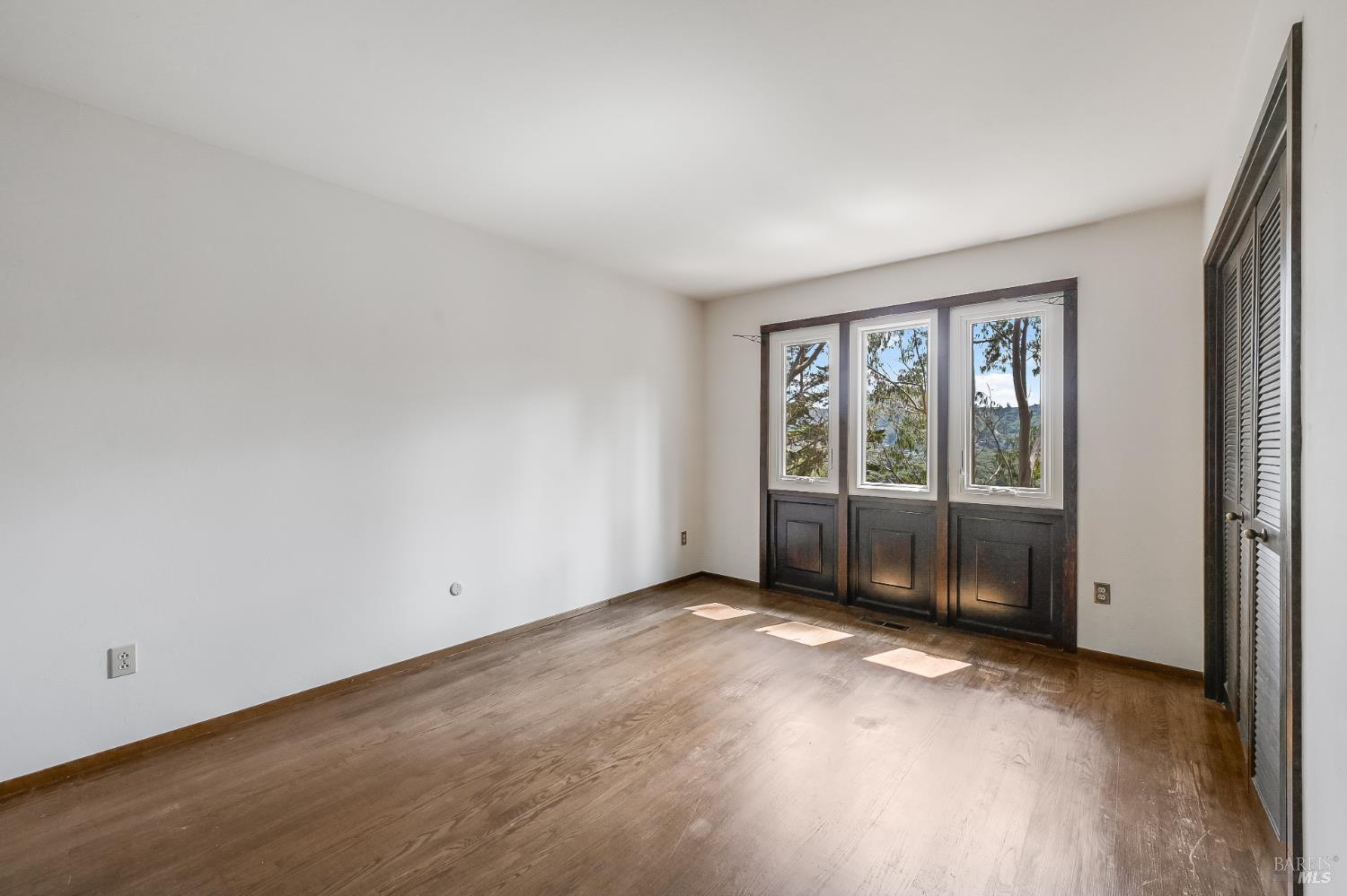 1008 Erica Road Mill Valley, CA 94941 - Photo 12 of 32 Gallery Image 12