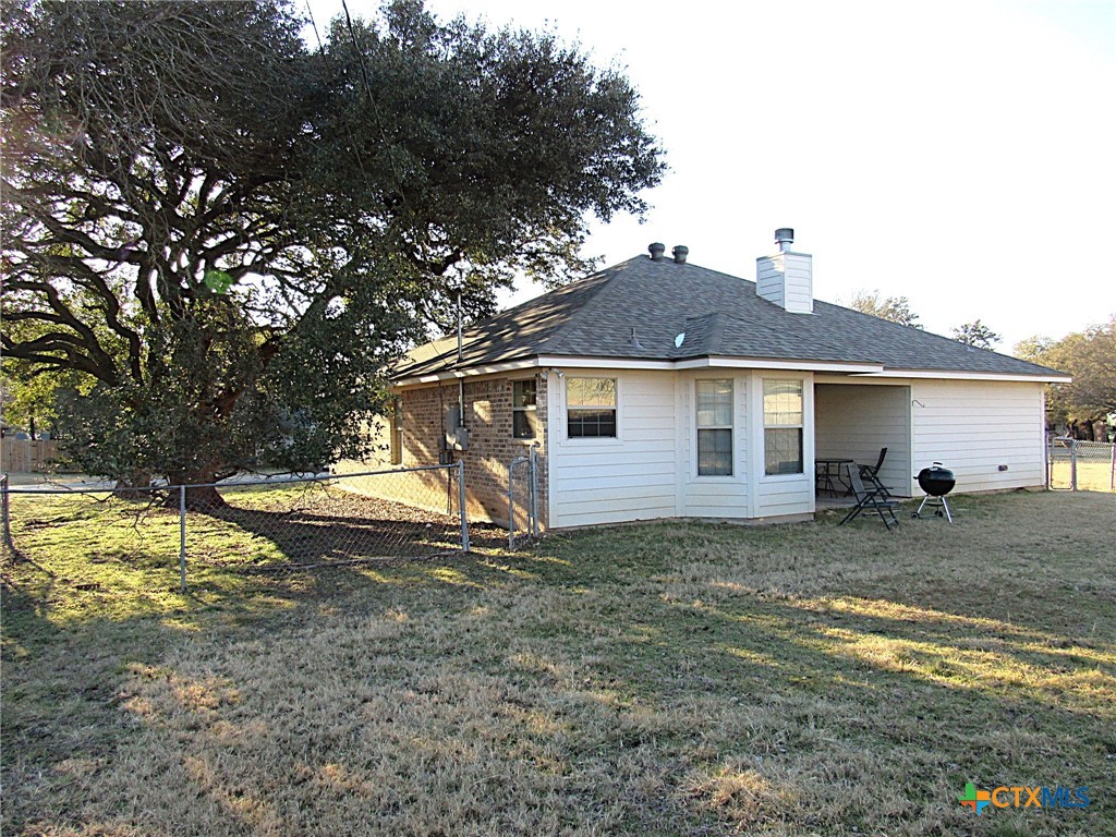 65 Bluebonnet Loop Belton, TX 76513 - Photo 21 of 26 Fenced backyard