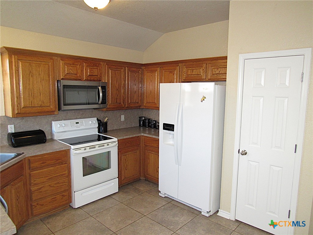 65 Bluebonnet Loop Belton, TX 76513 - Photo 7 of 26