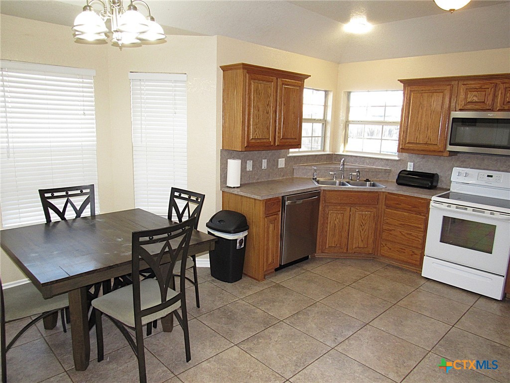 65 Bluebonnet Loop Belton, TX 76513 - Photo 8 of 26