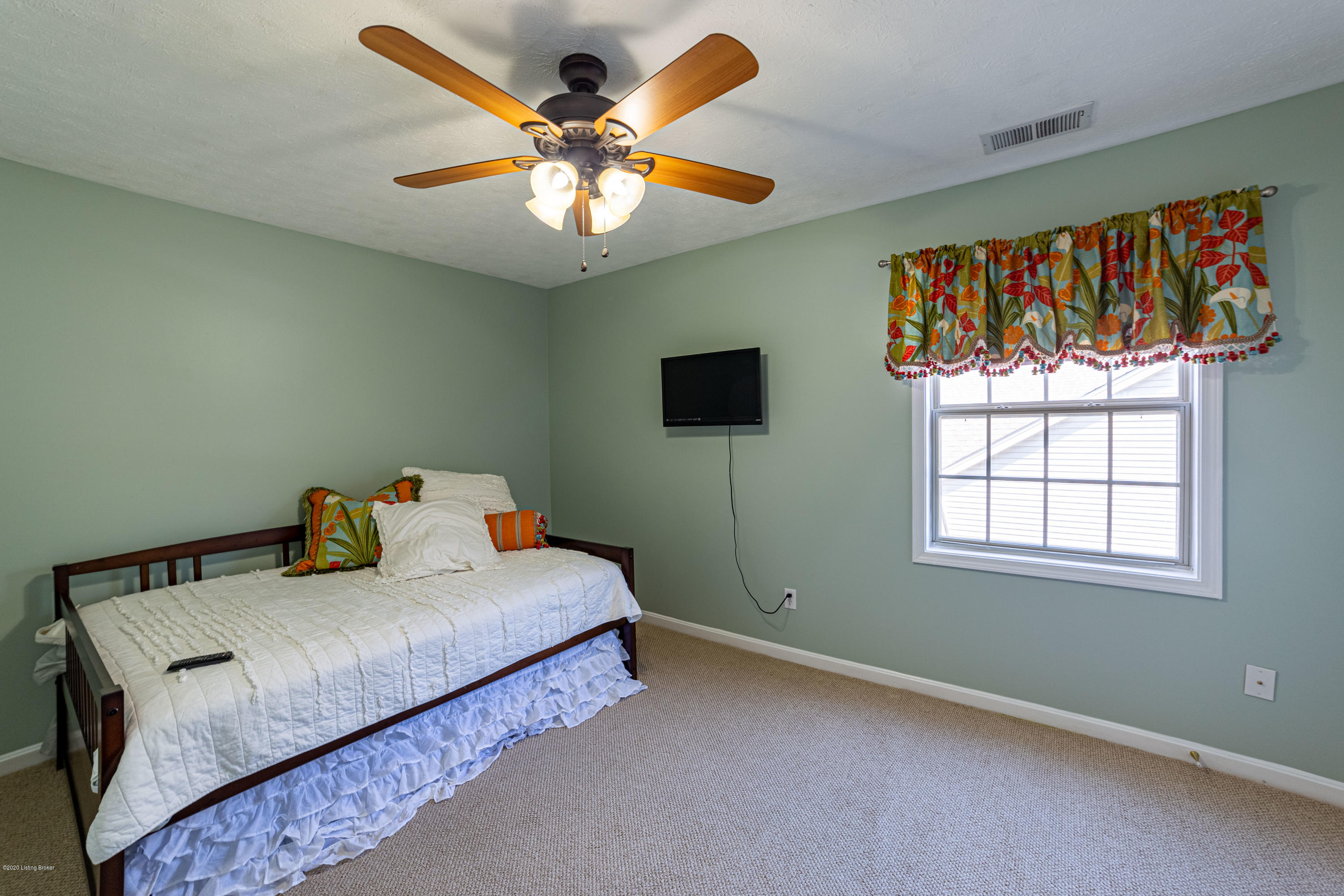 7224 Quindero Run Road Louisville, KY 40228 - Photo 23 of 34 11 X 14' with Carpet.