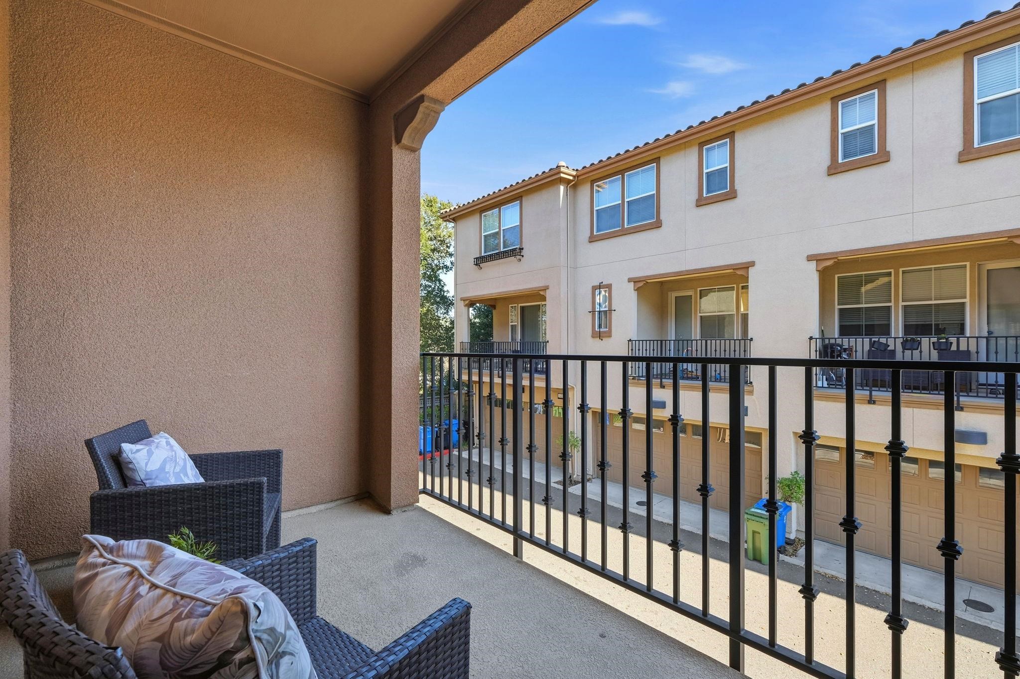 2863 Finca Terrace Fremont, CA 94539 - Photo 31 of 37 a balcony view with a seating space
