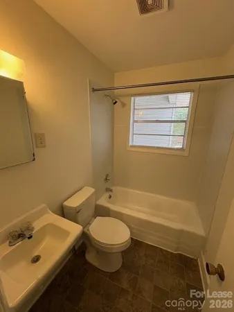 $1,350 | 2929 Amity Garden Court, Charlotte, NC 28205