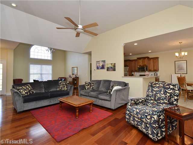 174 Morning Glory Road Madison, NC 27025 - Photo 3 of 16 Living Room.